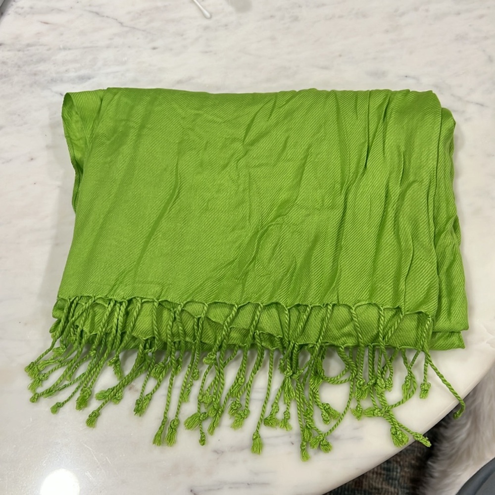 Scarf - Picture 4 of 4